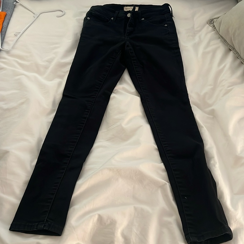 Gap black skinny jeans